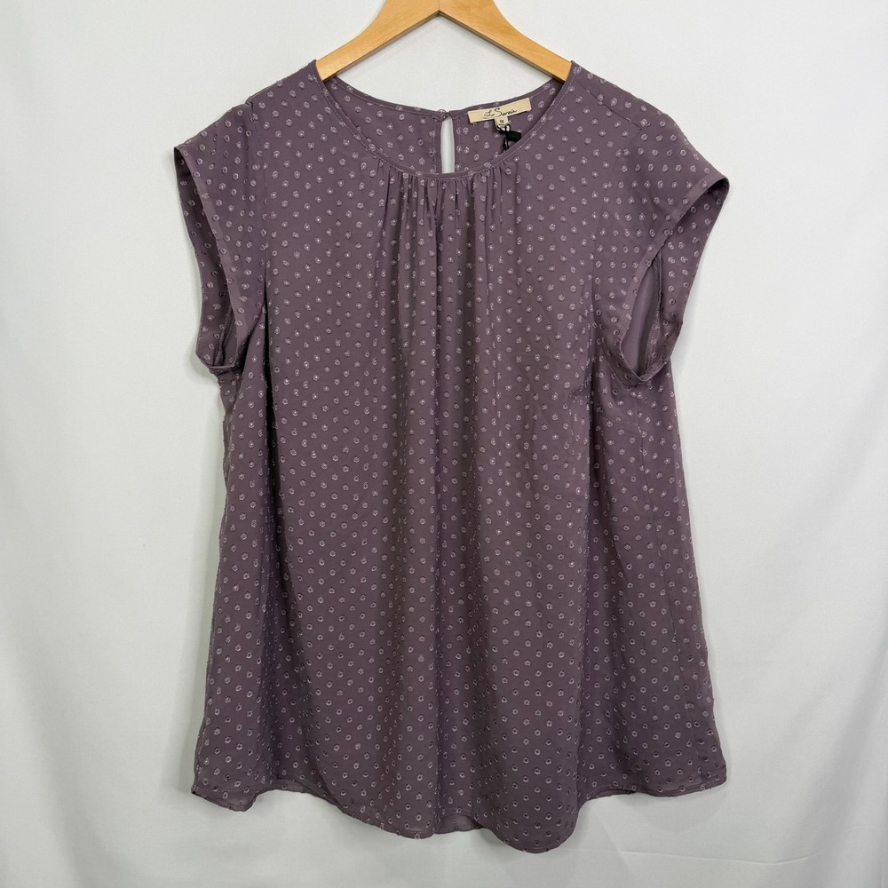 Les Serein Landon Short Sleeve Crew Neck Blouse Light Purple Swiss Dot 1X NEW - Picture 9 of 9